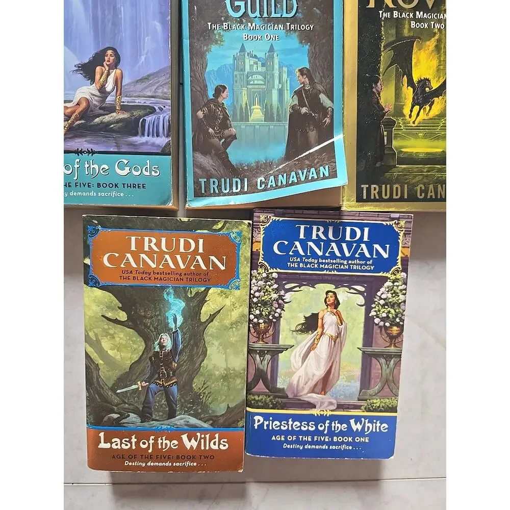 Lot of‎ 5 Vintage Age of the Five Series Vol. 1-5 Trudi Canavan Paperback Books